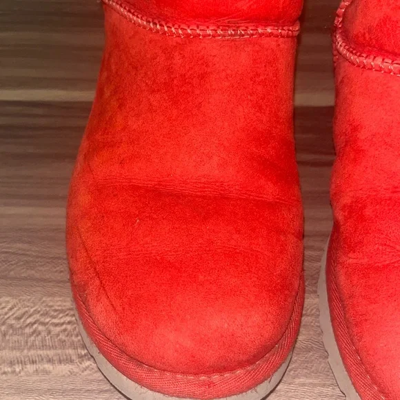 UGG Women's Vibrant Red Winter Boots - Picture 10 of 16